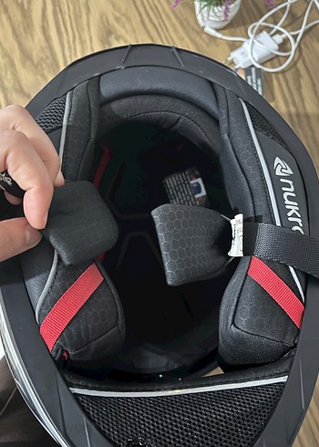 Beyaz Siyah Baskılı Motosiklet Kaskı - Görsel 7