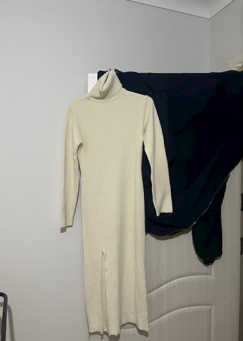 Bej Uzun Triko Elbise Yüksek Yakalı - Görsel 5