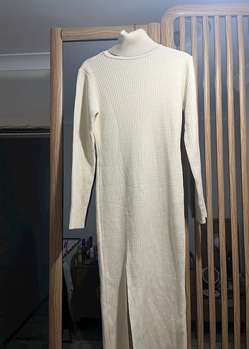 Bej Uzun Triko Elbise Yüksek Yakalı - Görsel 2