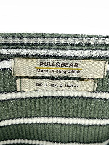 s Beden yeşil Renk Pull and Bear T-shirt %70 İndirimli.