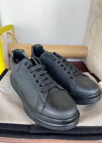 Alexander McQueen 44