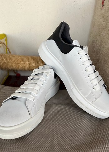 ALEXANDER MCQUEEN BEYAZ 42 NUMARA - Görsel 2