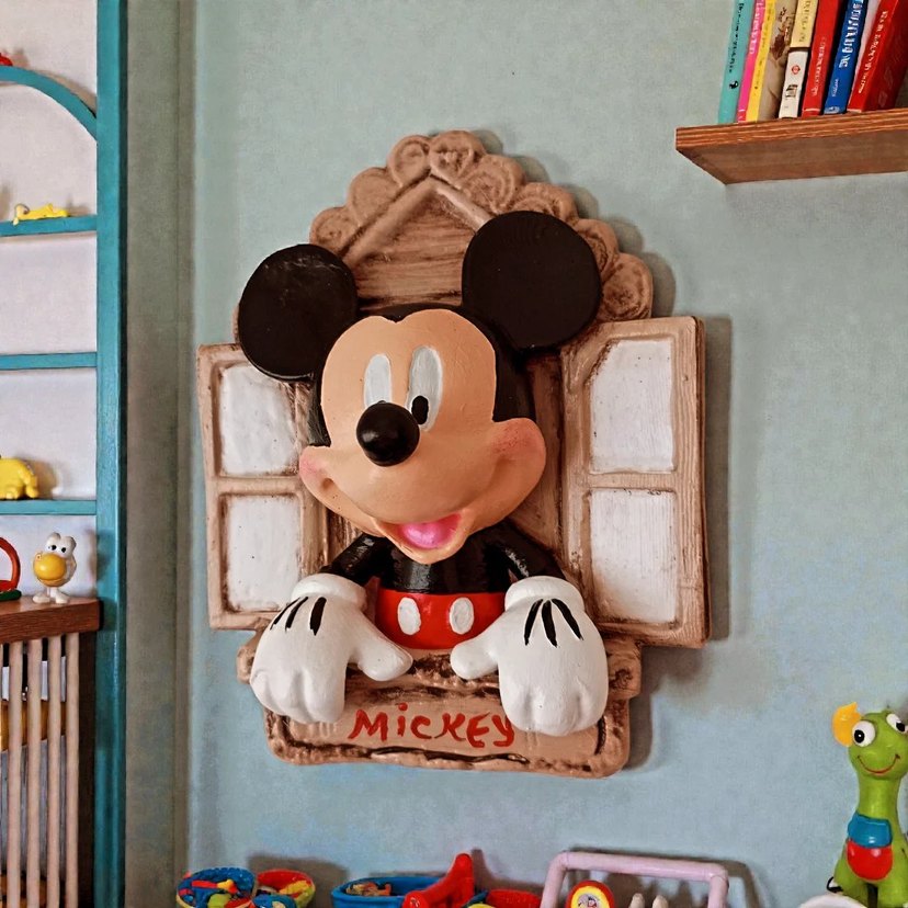 Renkli Mickey Mouse Figürü - Görsel 2