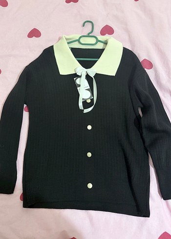 Siyah , Düğmeli Yakalı fiyonklu  Kadın Kazak - Görsel 2