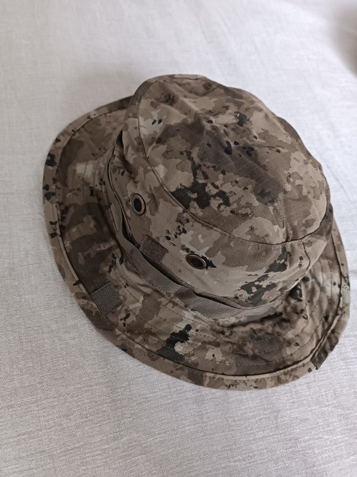 Düğmeli Kamuflaj Desenli Kadın Şapka - Görsel 2