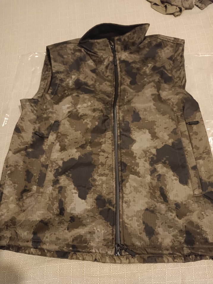 Erkek Kamuflaj Desenli V Yaka Kolsuz Ceket sıfır hiç kullanılms - Görsel 2