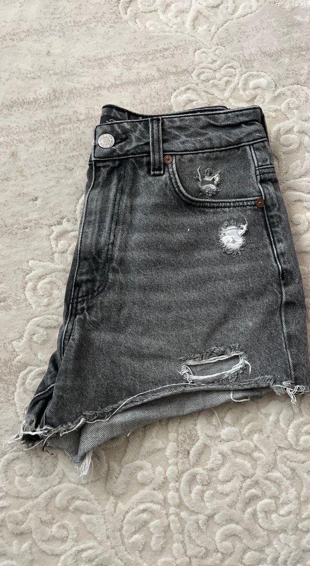 Gri Kadın Kot Şort - Görsel 3