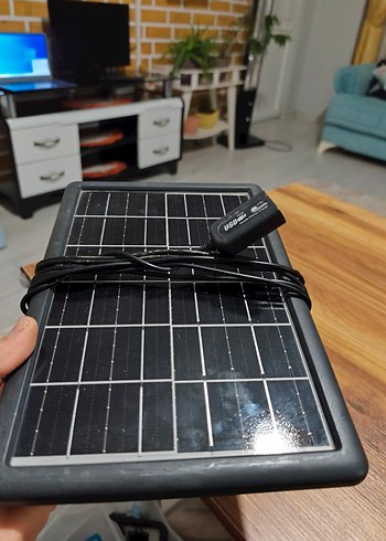 Siyah Güneş Enerjili Power Bank - Görsel 2