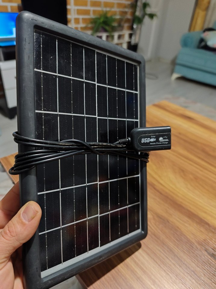 Siyah Güneş Enerjili Power Bank - Görsel 3