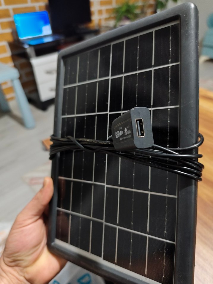 Siyah Güneş Enerjili Power Bank - Görsel 5