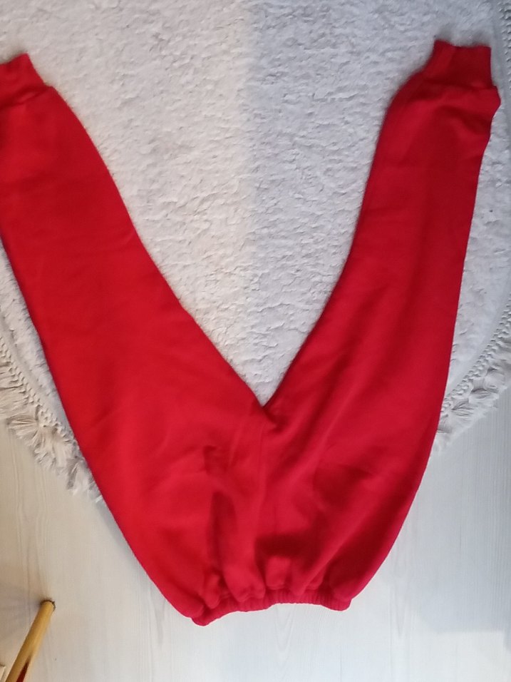 kırmızı eşofman - Görsel 2