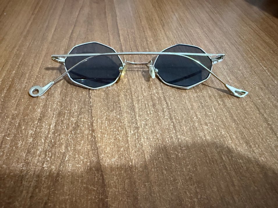 Şeffaf Bej Çerçeveli Vintage Gri Kadın Gözlüğü - Görsel 2