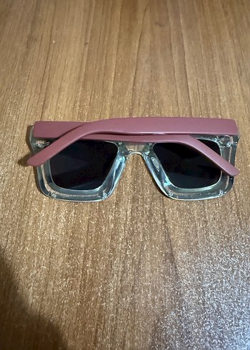 Kadın Vintage Transparan Haki Güneş Gözlüğü - Görsel 3