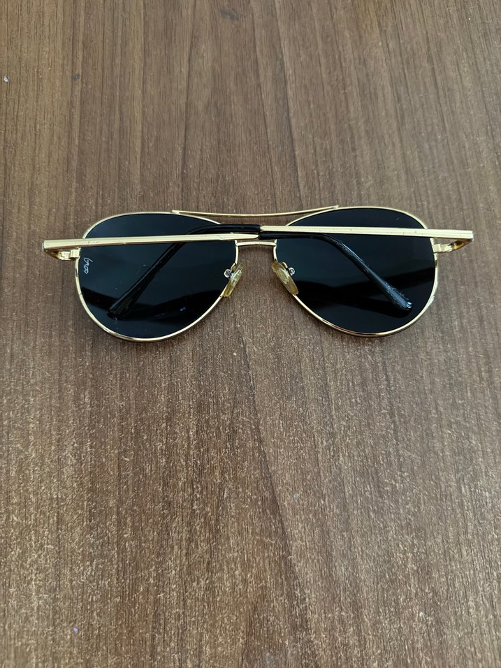 Işıltılı Altın Tokalı Kadın Güneş Gözlüğü - Görsel 2
