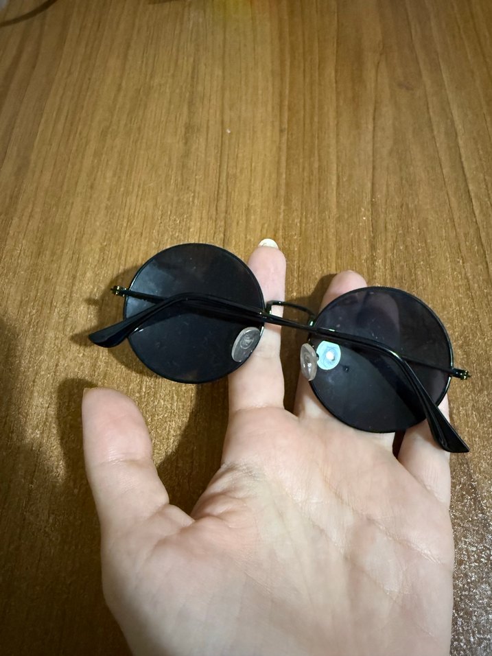 Yuvarlak Siyah Minimalist Gözlük - Görsel 2