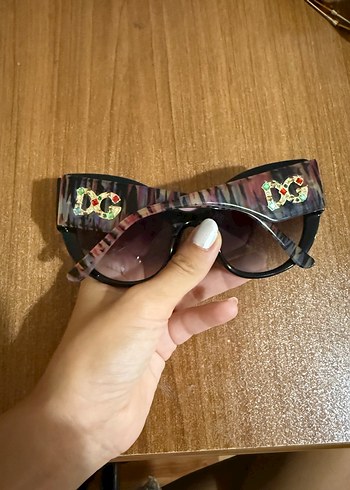 Şeffaf Siyah Retro Kadın Güneş Gözlüğü - Görsel 2