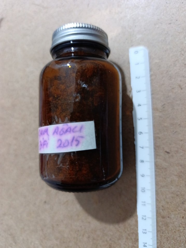 Koyu Cam Kavanozda Balm çam ağacı zifi 2015 - Görsel 2