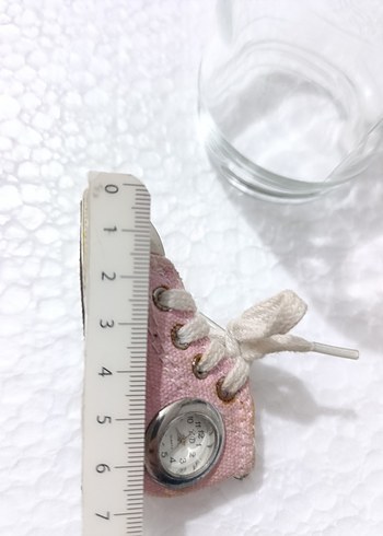 Pembe Kız Çocuk Ayakkabısı Saat Detaylı Anahtarlık - Görsel 4