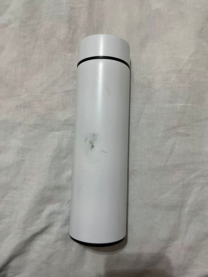 Beyaz ve Gri Termos Şişe - Görsel 3