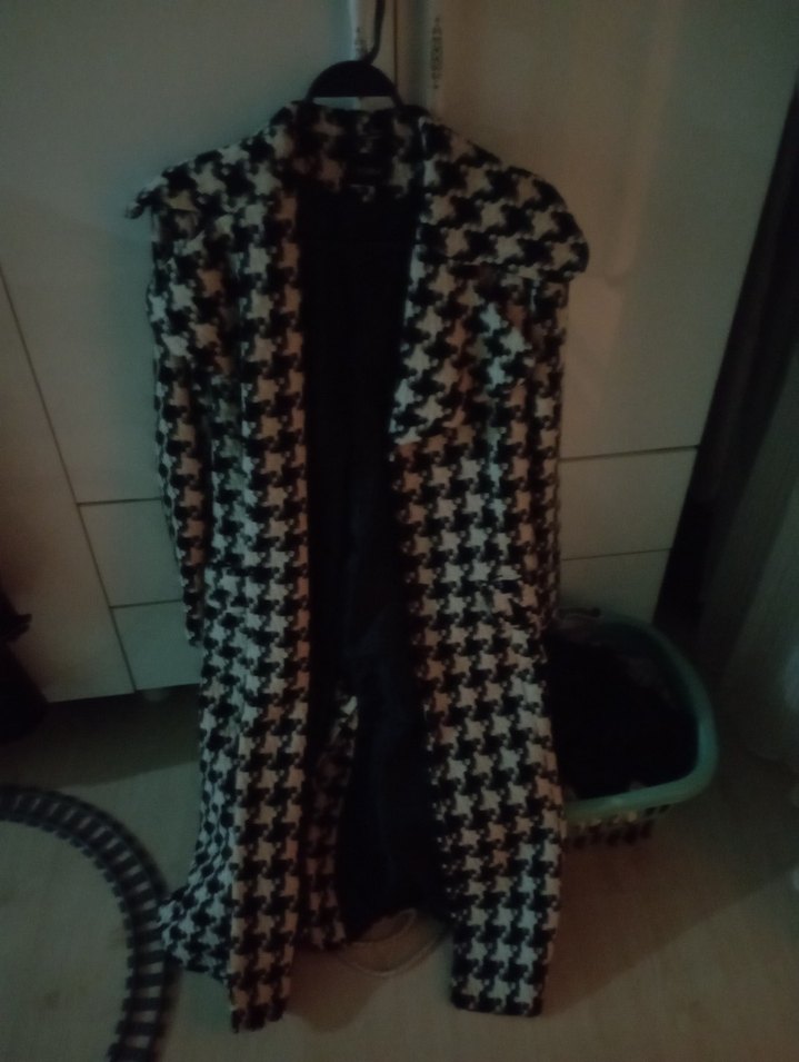 Düğmeli Uzun Siyah Kadın Kaban - Görsel 2