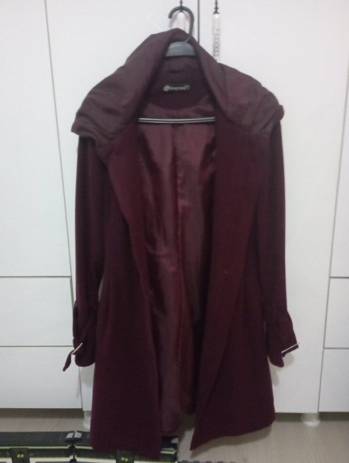 Bordo Düğmeli Kaşe 


Palto - Görsel 2