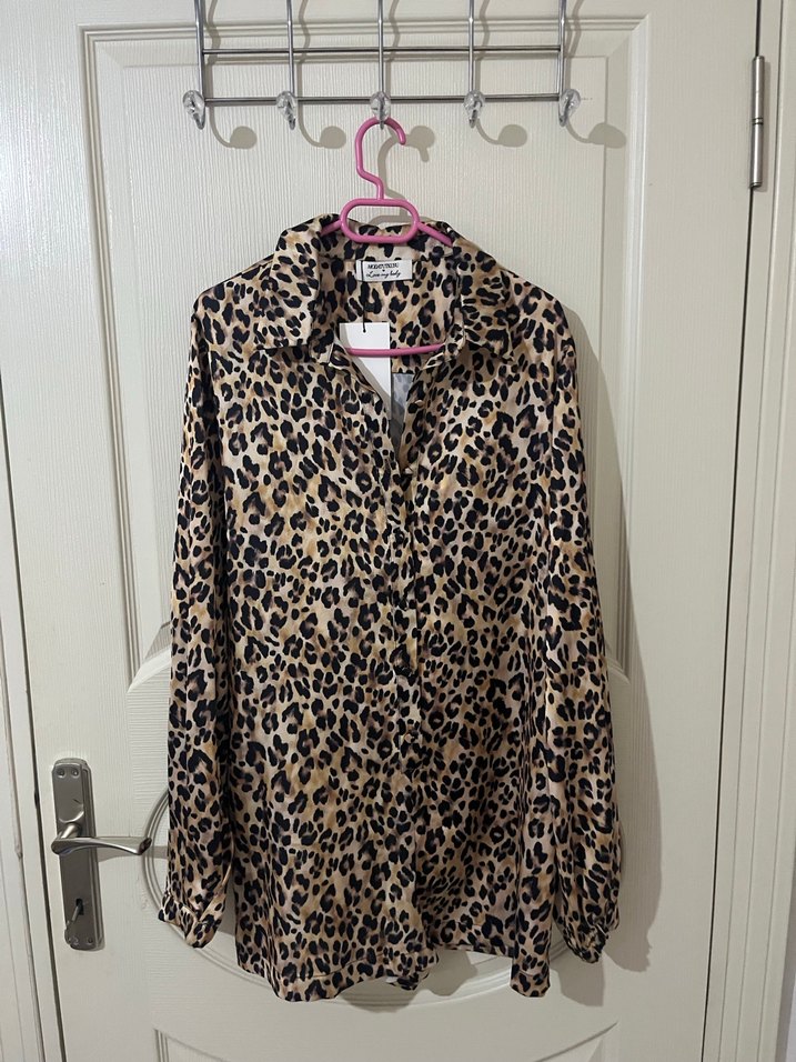 Leopar Desenli saten tulum - Görsel 2