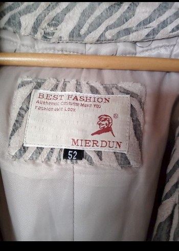 Kapüşonlu Gri Zebra Desenli Kısa Kadın Kürkü - Görsel 5