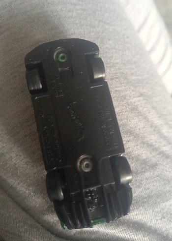 Parlak Yeşil Oyuncak Araba - Görsel 3