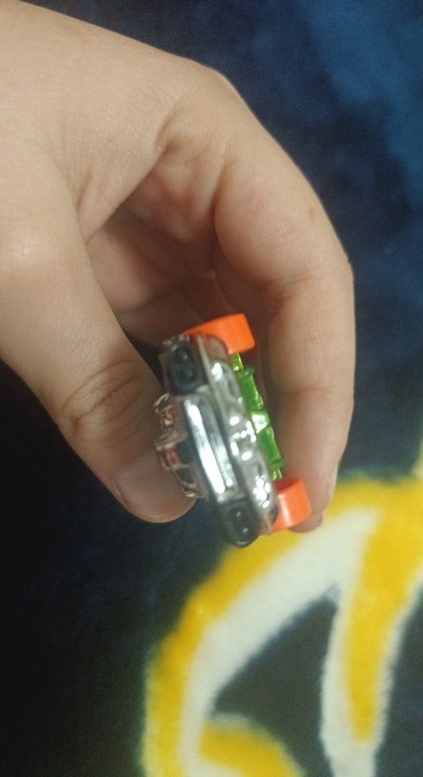 Koyu Haki Renkli Oyuncak Araba - Görsel 5