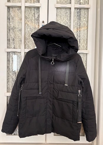 Network Siyah Kapüşonlu Kısa Kadın Kış Montu L Beden - Görsel 4