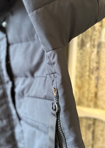 Network Siyah Kapüşonlu Kısa Kadın Kış Montu L Beden - Görsel 10