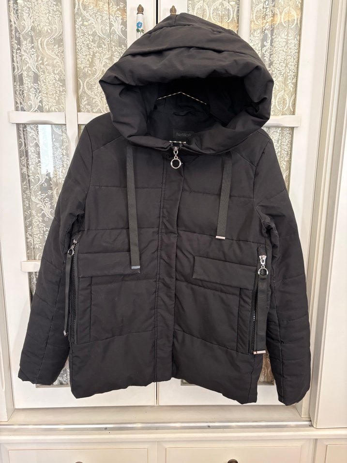 Network Siyah Kapüşonlu Kısa Kadın Kış Montu L Beden - Görsel 5