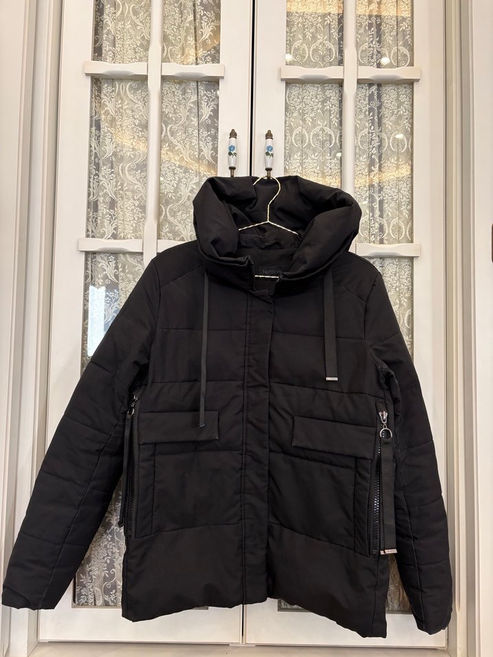 Network Siyah Kapüşonlu Kısa Kadın Kış Montu L Beden - Görsel 2