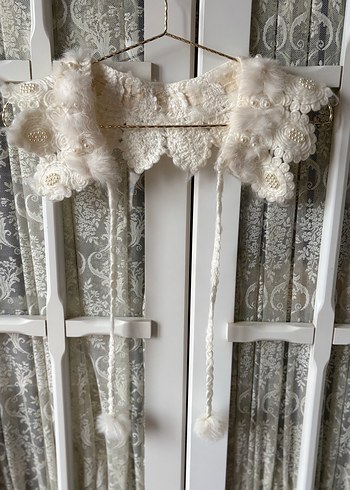 İncili Tüylü Dantelli Beyaz Yakalık - Görsel 5