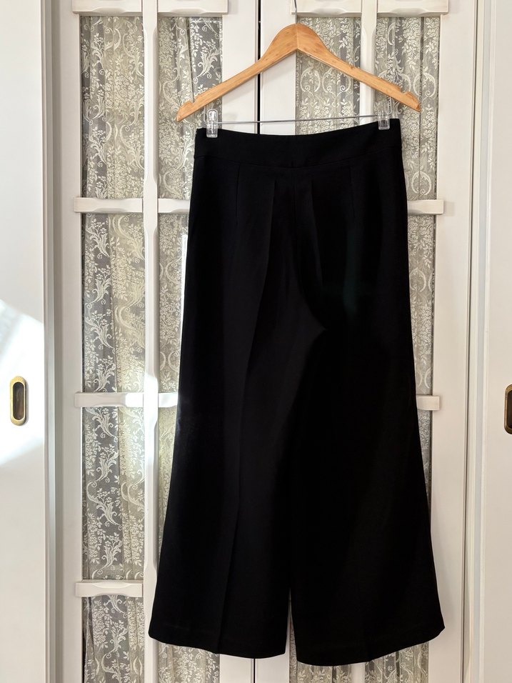 Siyah Piliseli Kadın Kumaş Pantolon - Görsel 5