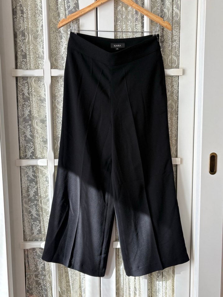 Siyah Piliseli Kadın Kumaş Pantolon - Görsel 4