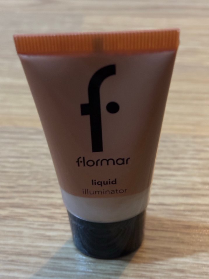 Flormar Hafif Yapılı Likit Aydınlatıcı 25ML - Görsel 2