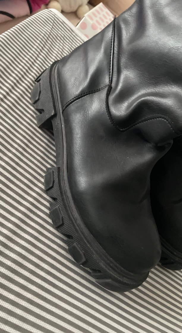 Kadın Siyah Deri Dizüstü Çizme - Görsel 2