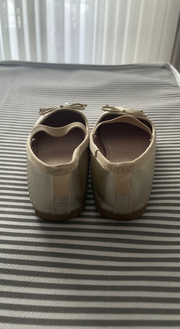 Kız Çocuk Altın Renkli Tokalı Babet - Görsel 2