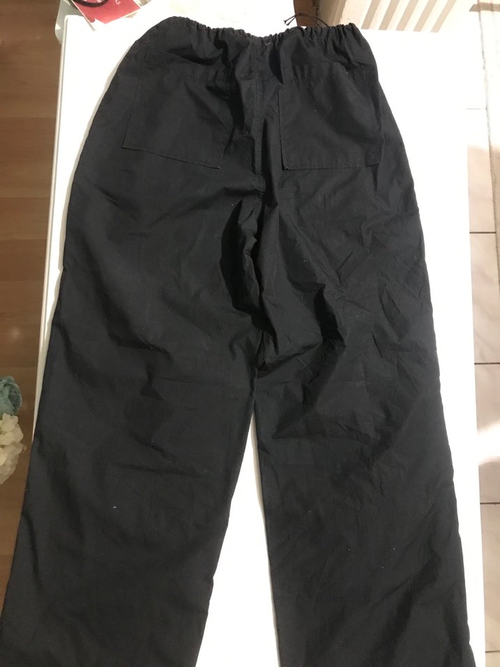 Kadın Siyah Rahat Kesim Kumaş Pantolon - Görsel 2