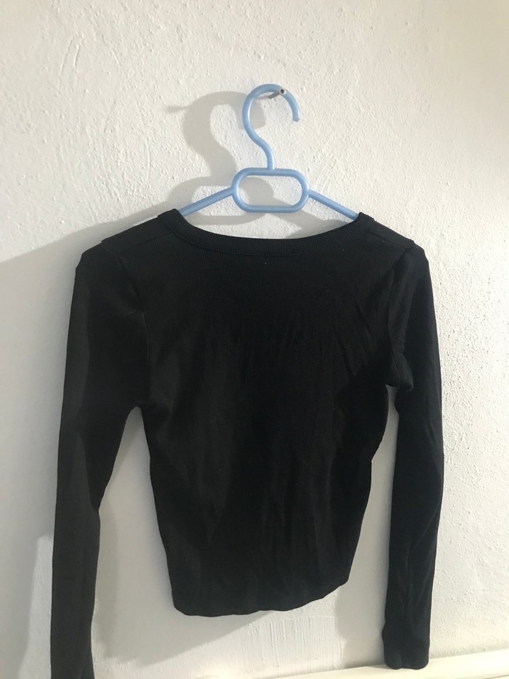 Düğmeli Siyah V Yaka Triko Kadın Bluz - Görsel 2