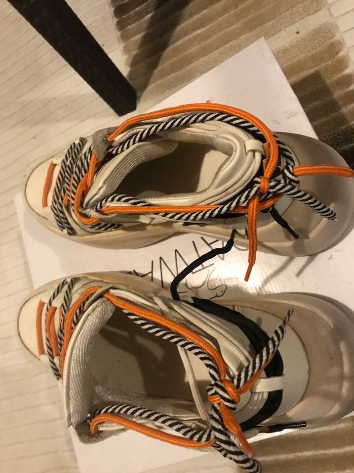 Beyaz Zebra Desenli Dolgu Topuklu Kadın Spor Ayakkabı - Görsel 4