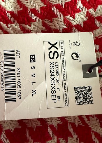 Kırmızı Desenli Fırfırlı Mini Etek - Görsel 3