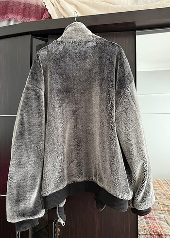 Gri Peluş Detaylı Kadın Ceket - Görsel 2