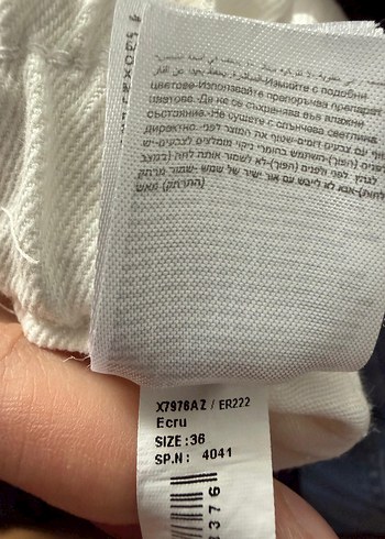 Beyaz Yüksek Bel Mini Pamuklu Şort - Görsel 4