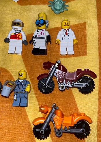 Çeşitli LEGO Minifigür ve Aksesuar Seti - Görsel 4