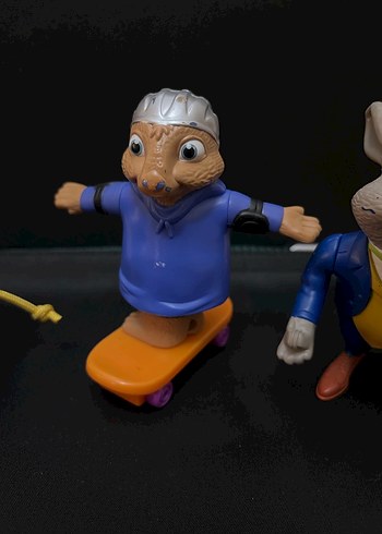 Renkli Aksiyon Figürleri Seti - Görsel 4