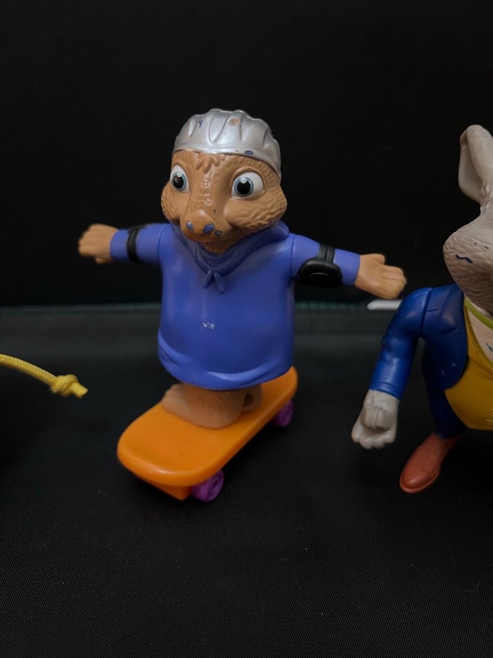 Renkli Aksiyon Figürleri Seti - Görsel 4