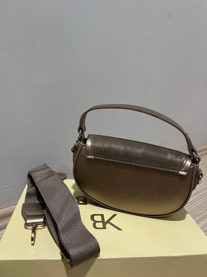 Kahverengi Deri Tokalı Kadın Çanta - Görsel 2