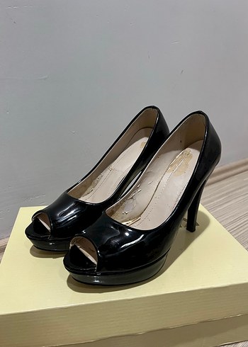 Siyah Rugan Kadın Stiletto Topuklu Ayakkabı - Görsel 2